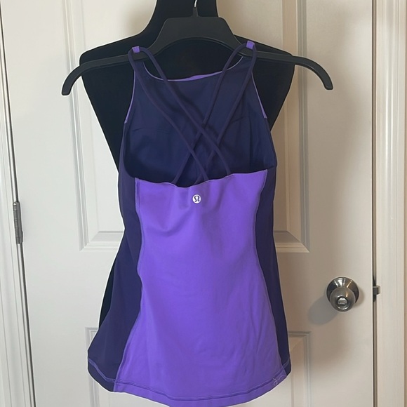 Lululemon Purple Two Tone Sport Tank Top w/Bra Insert Size S/M - Picture 2 of 4